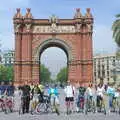 A tour-group photo, A Trip to Barcelona, Catalunya, Spain - 29th April 2005