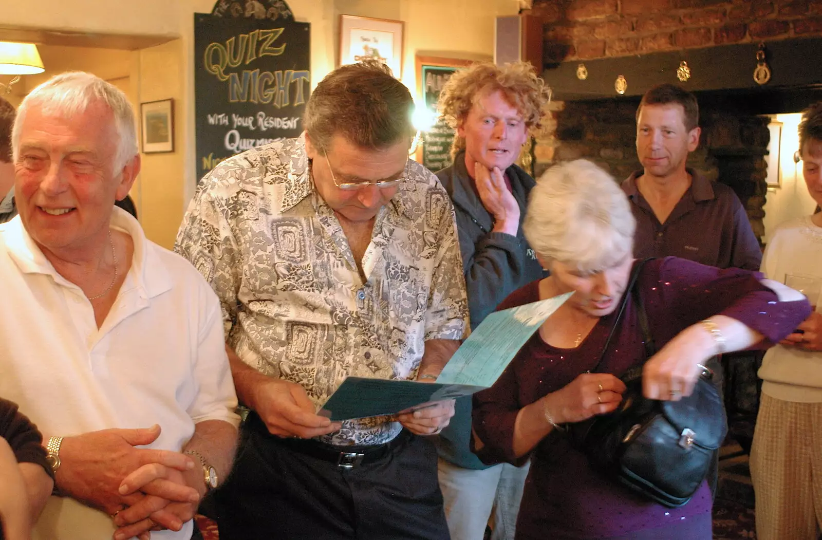 Alan scopes out the menu, from The BSCC Weekend Trip to Rutland Water, Empingham, Rutland - 14th May 2005