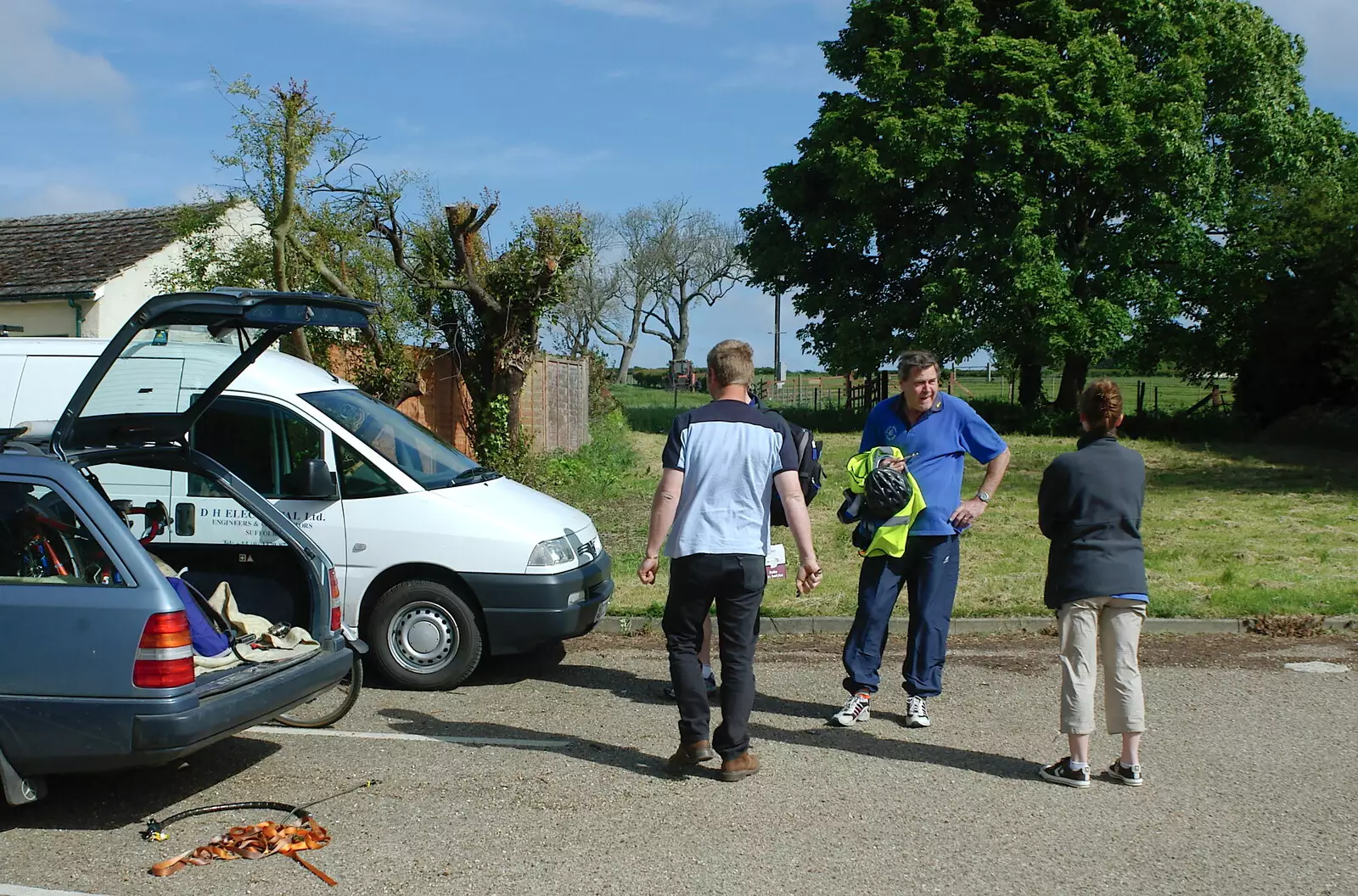 Milling around in the car park, from The BSCC Weekend Trip to Rutland Water, Empingham, Rutland - 14th May 2005