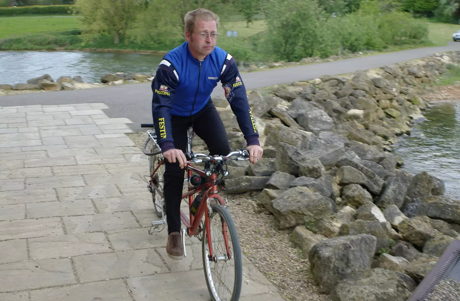 Marc takes the tandem around for a solo spin, from The BSCC Weekend Trip to Rutland Water, Empingham, Rutland - 14th May 2005