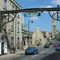 Closer up to the George's 'gateway', A Postcard From Stamford, Lincolnshire - 15th May 2005