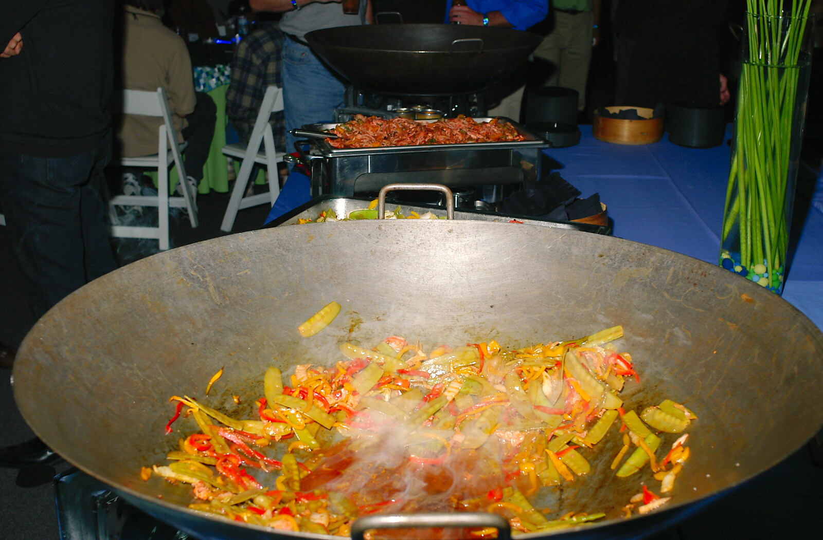 A massive wok and some mange tout from BREW Fest and Huey Lewis and the News, Balboa Park, San Diego, California - 2nd June 2005