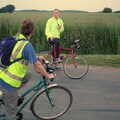 Suey and Bill on the road, A BSCC Bike Ride and an Indoor Barbeque at the Swan, Tibenham and Brome - 16th June 2005