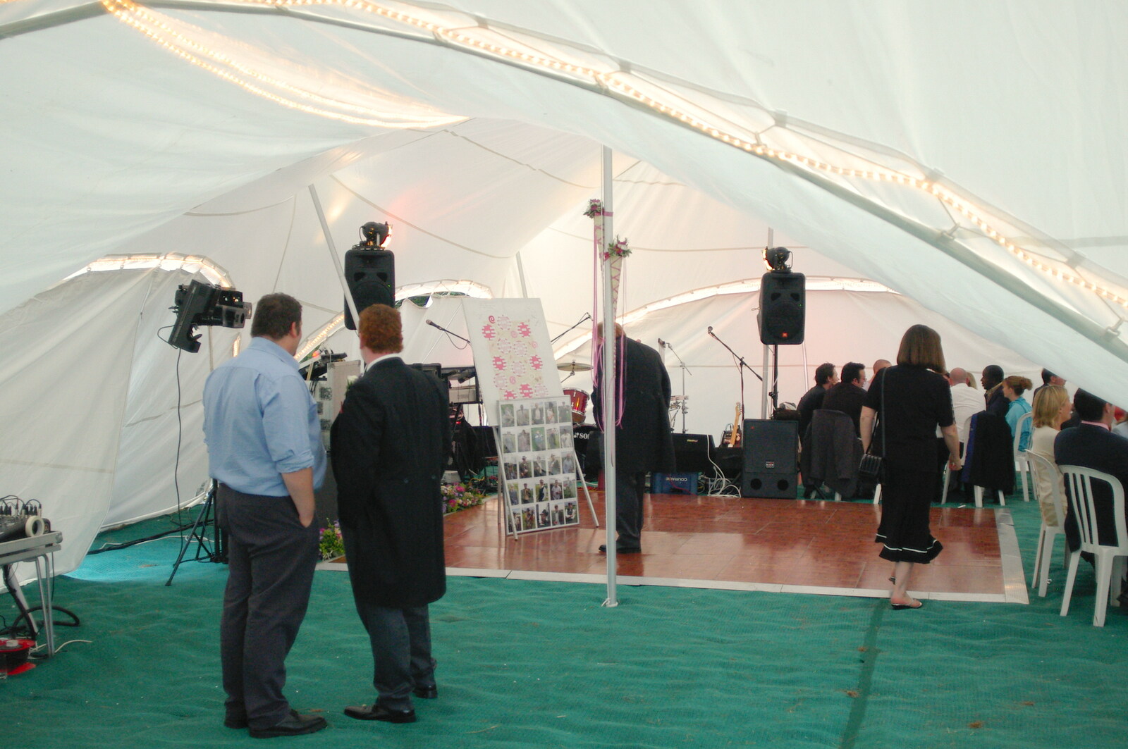 The band is set in the corner of the marquee from The BBs do a Wedding Gig at Syleham, Suffolk - 25th June 2005
