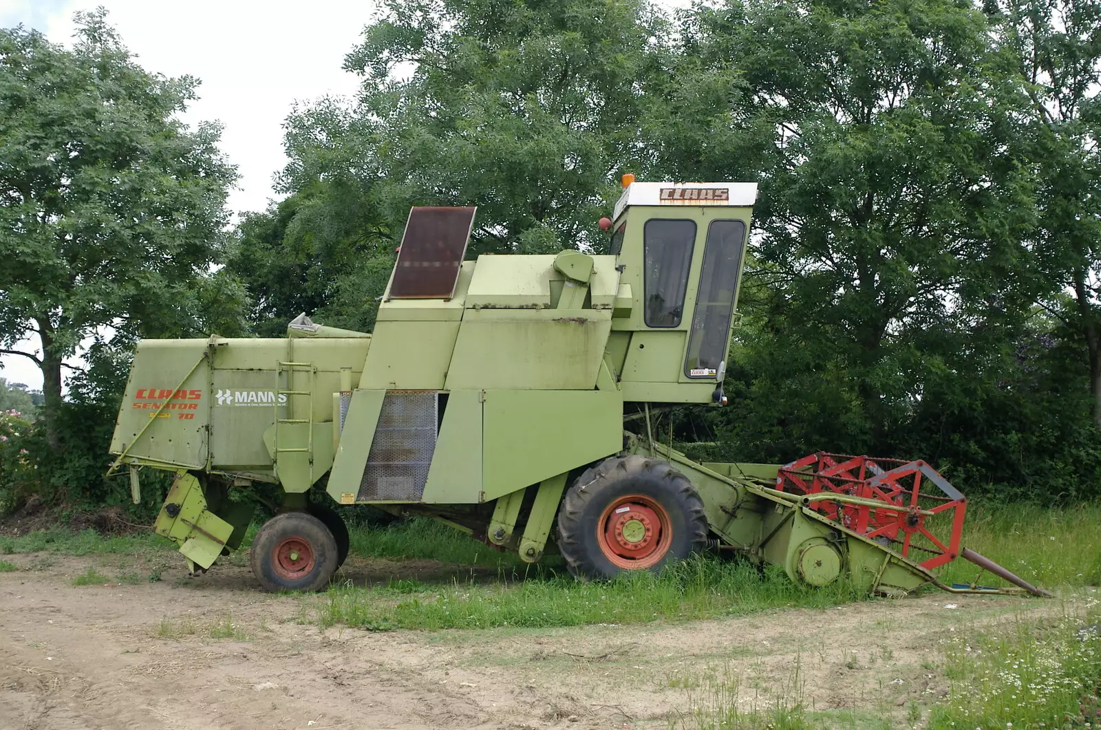 A Claas Senator, from A Combine Harvester and the Pig Roast, Thrandeston, Suffolk - 26th June 2005