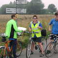 Apple, Pippa and Paul, The BSCC Charity Bike Ride, Walberswick, Suffolk - 9th July 2005
