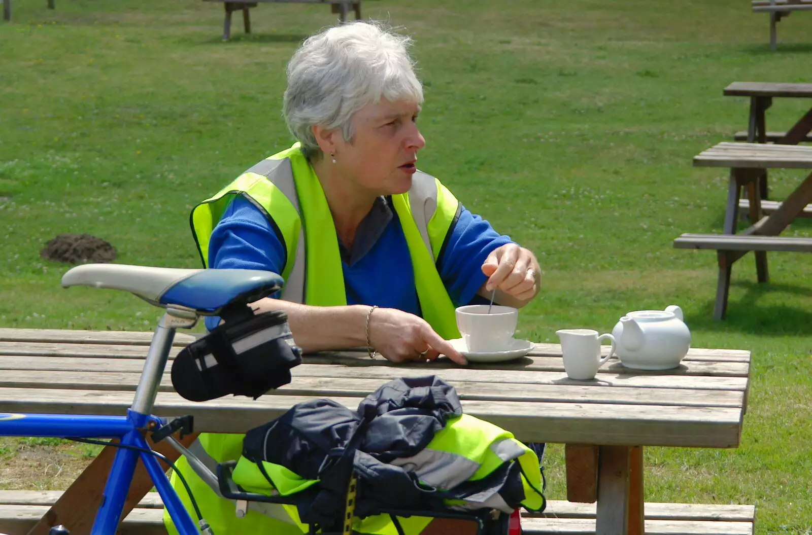 Spammy has a cup of tea, from The BSCC Charity Bike Ride, Walberswick, Suffolk - 9th July 2005