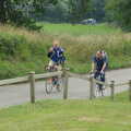 The rest of the 'fast' group turns up, The BSCC Charity Bike Ride, Walberswick, Suffolk - 9th July 2005