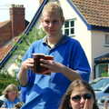 Bill brings some pints back from the bar, The BSCC Charity Bike Ride, Walberswick, Suffolk - 9th July 2005