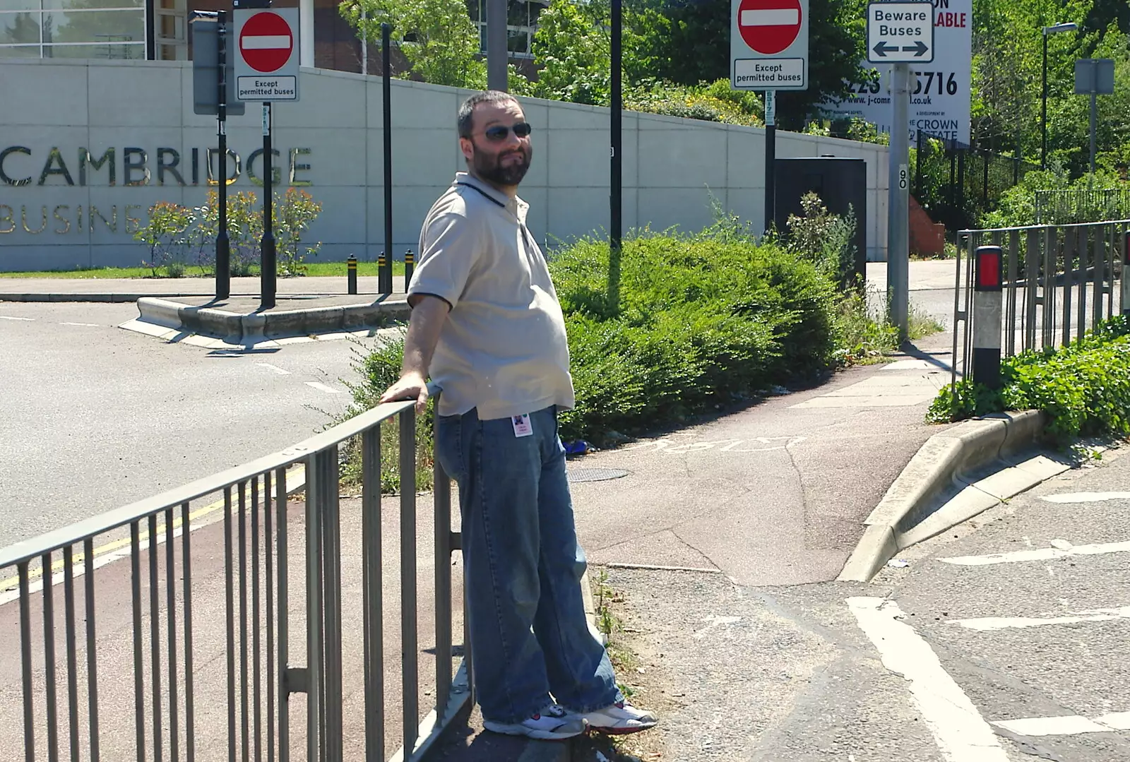 Craig makes a daring dash across Milton Road, from Steve Ives' Leaving Lunch, Science Park, Cambridge - 11th July 2005