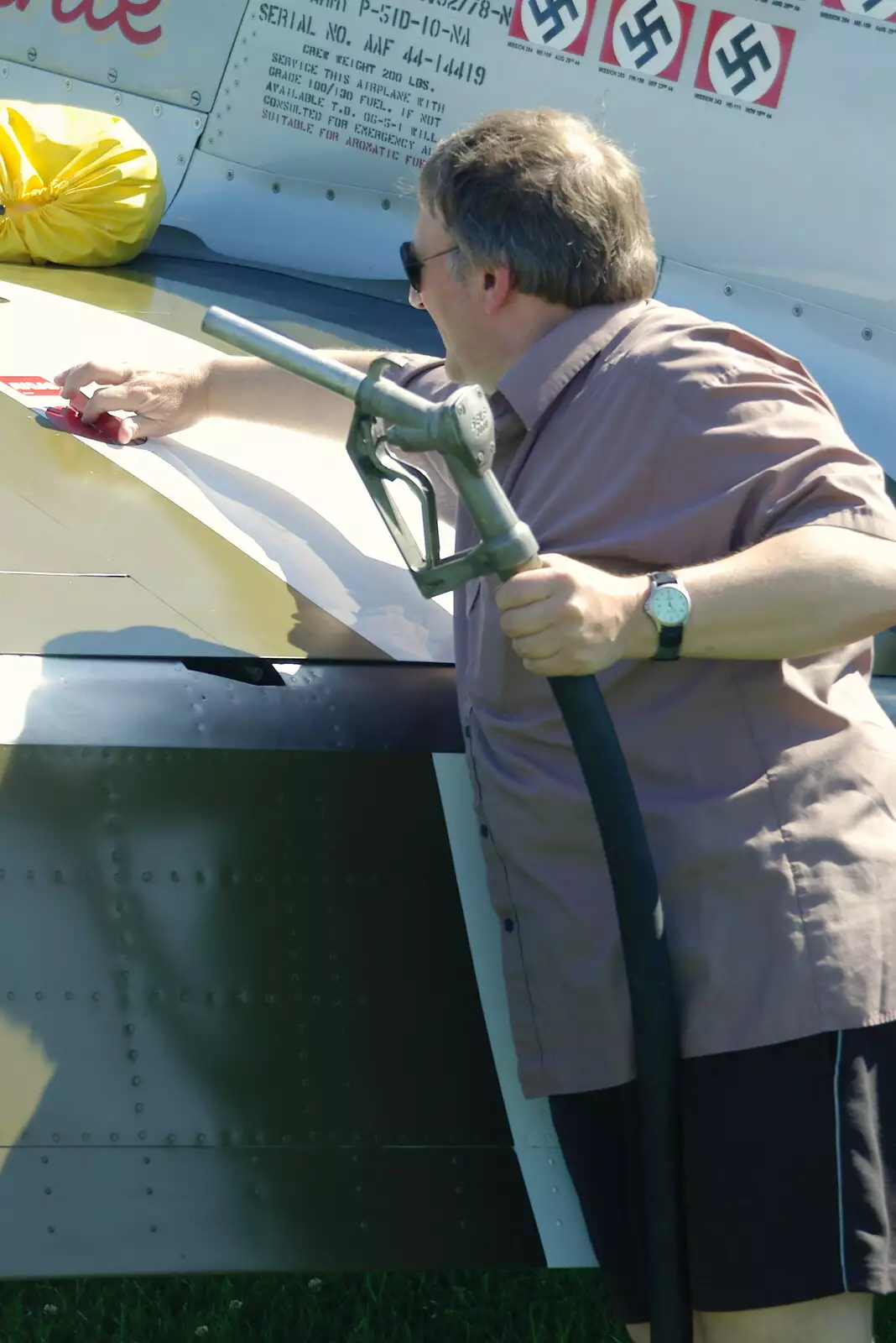 Maurice finishes up, from A Day With Janie the P-51D Mustang, Hardwick Airfield, Norfolk - 17th July 2005