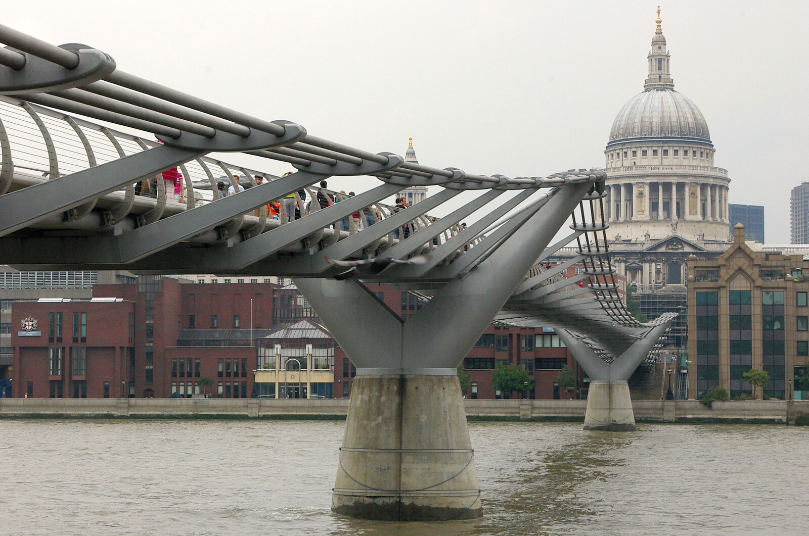The Wobbly Bridge from Borough Market and North Clapham Tapas, London - 23rd July 2005