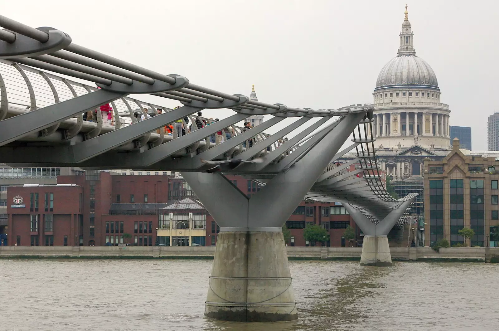 The Wobbly Bridge, from Borough Market and North Clapham Tapas, London - 23rd July 2005