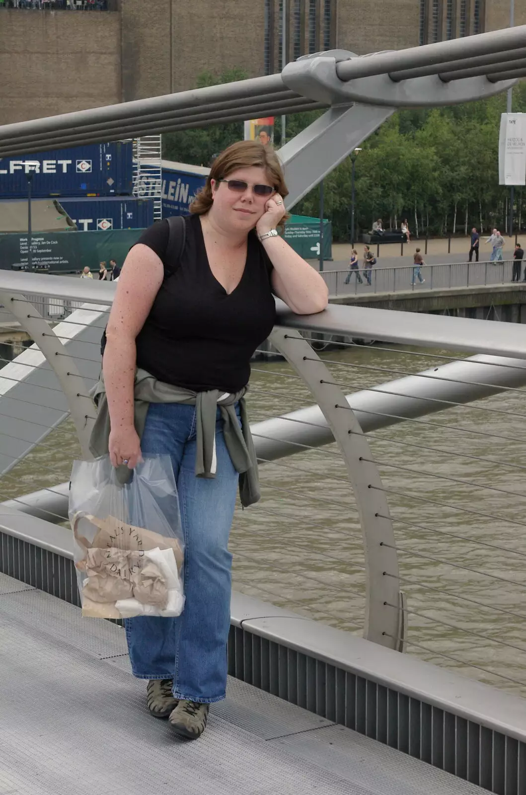 Sis on the bridge, from Borough Market and North Clapham Tapas, London - 23rd July 2005