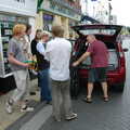 On Mere Street, Rob Folkard helps load up the gear, Richard Panton's Van and Alex Hill at Revolution Records, Diss and Cambridge - 29th July 2005