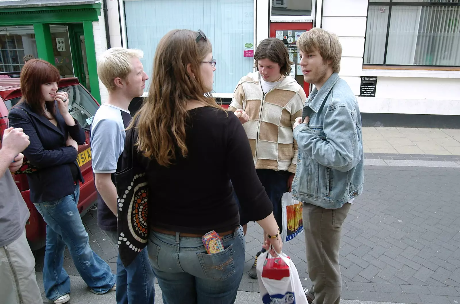 Stef, Paz and Tom hang around outside, from Richard Panton's Van and Alex Hill at Revolution Records, Diss and Cambridge - 29th July 2005