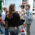 Stef, Paz and Tom hang around outside, Richard Panton's Van and Alex Hill at Revolution Records, Diss and Cambridge - 29th July 2005