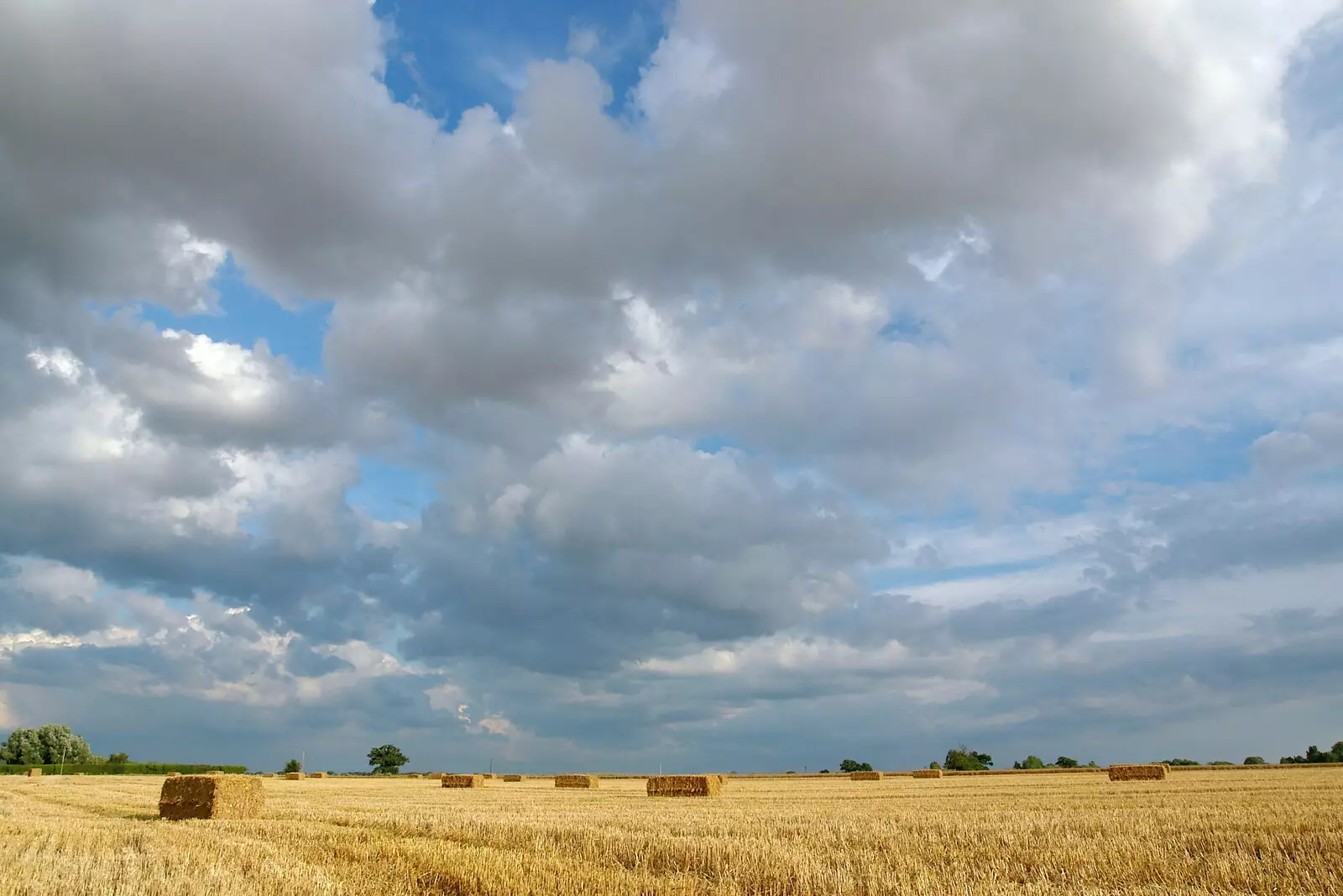 More big skies of Suffolk, from The BBS, and the Big Skies of East Anglia, Diss and Hunston, Norfolk and Suffolk - 6th August 2005