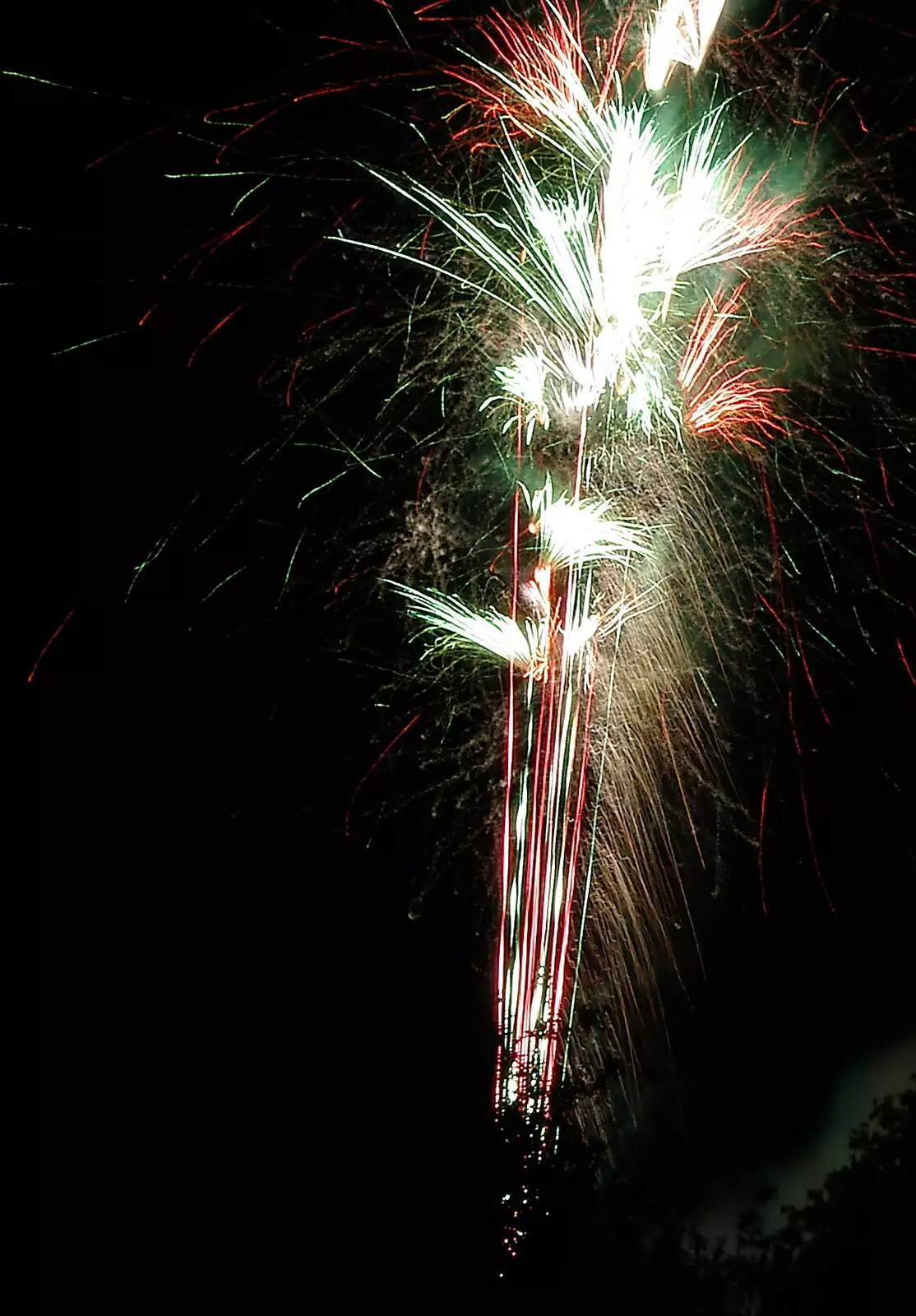 More fireworks, from The BBS, and the Big Skies of East Anglia, Diss and Hunston, Norfolk and Suffolk - 6th August 2005