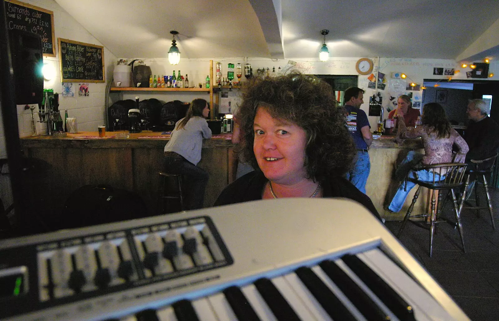 Jo looks over the keyboards, from The BBS, and the Big Skies of East Anglia, Diss and Hunston, Norfolk and Suffolk - 6th August 2005