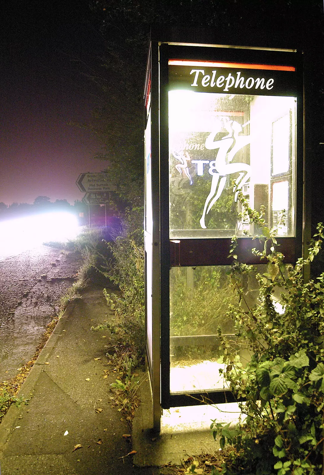 The Swan phone box, from Life on the Neonatal Ward, Dairy Farm and Thrandeston Chapel, Suffolk - 26th August 2005