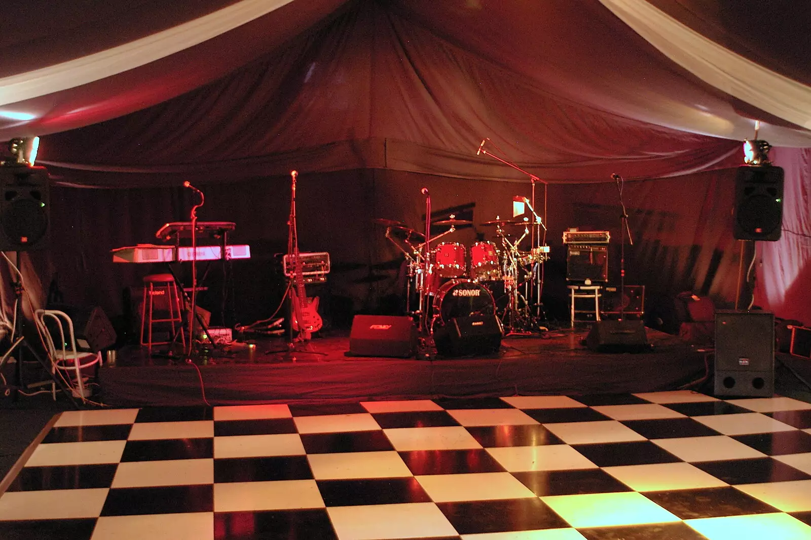 The stage is set, from The BBs Play Bressingham, Norfolk - 3rd September 2005