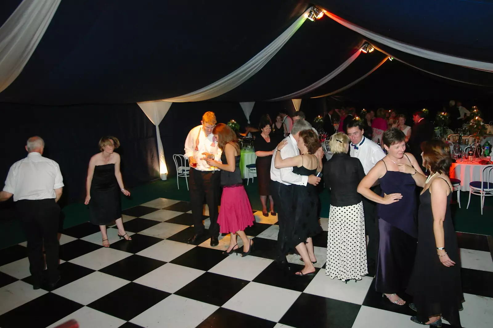 After the gig, the dancing continues, from The BBs Play Bressingham, Norfolk - 3rd September 2005