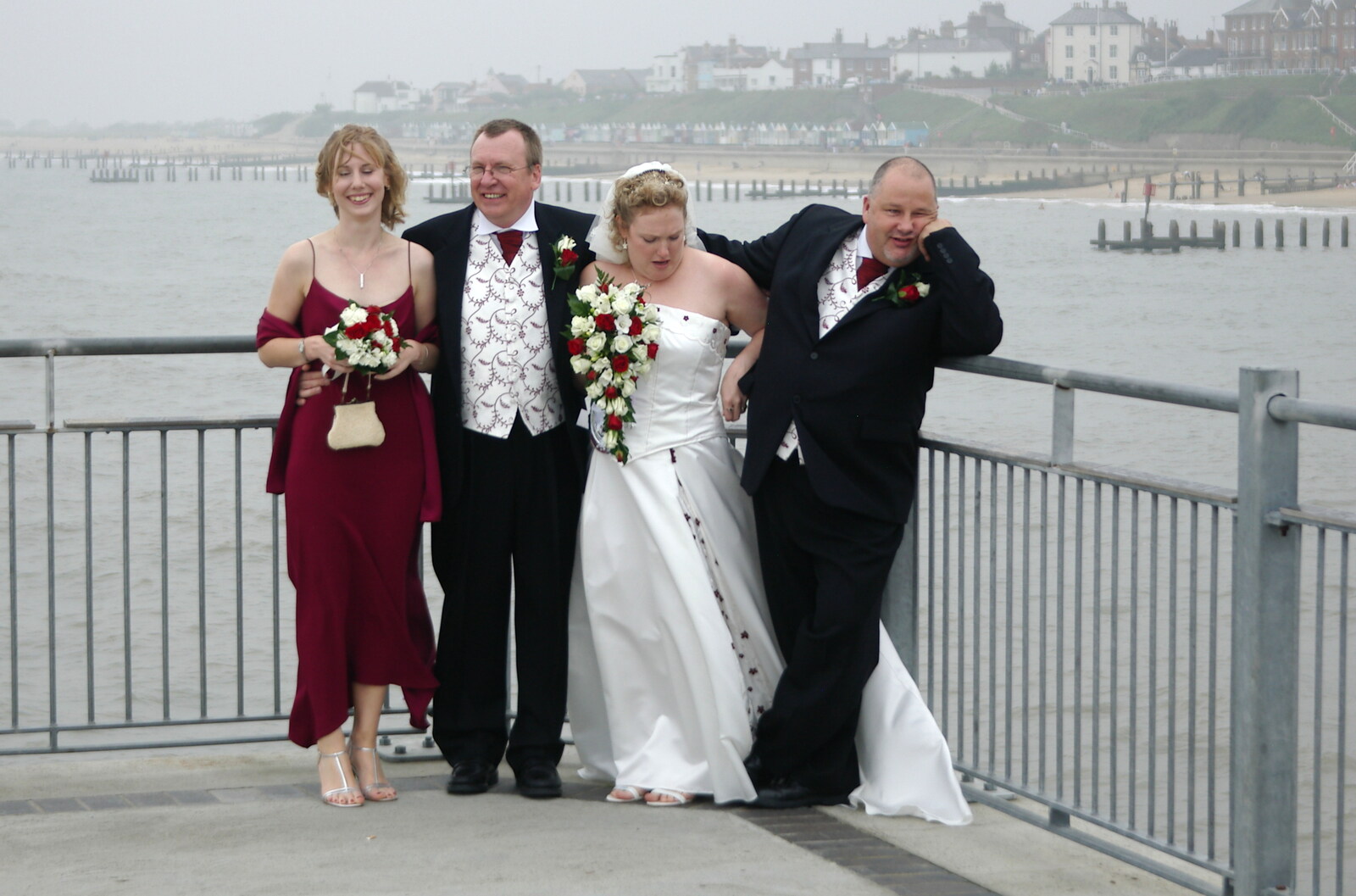 A group photo from Sally and Paul's Wedding on the Pier, Southwold, Suffolk - 3rd September 2005