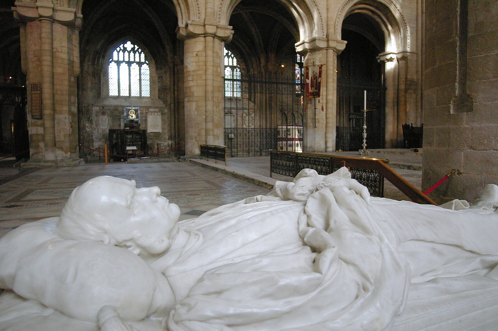 A sleeping marble dude from Peterborough Cathedral, Cambridgeshire - 7th September 2005