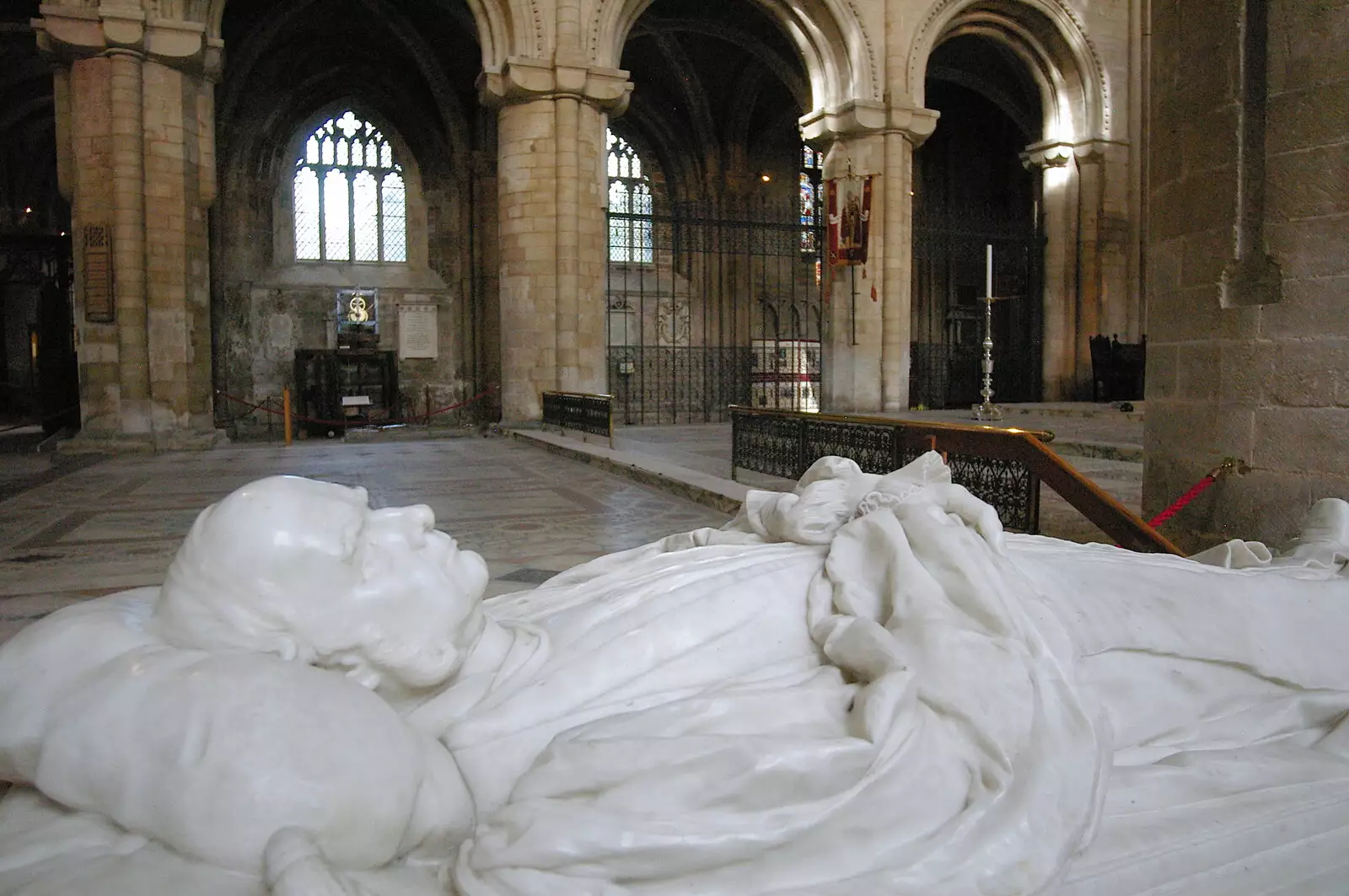 A sleeping marble dude, from Peterborough Cathedral, Cambridgeshire - 7th September 2005