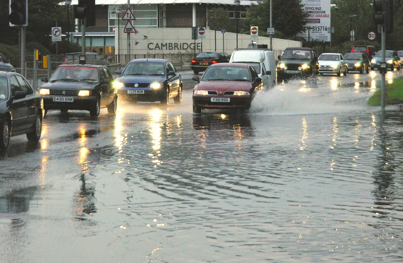 The flooded junction, from Cambridge Floods, Curry Night and an Ipswich Monsoon - 10th September 2005