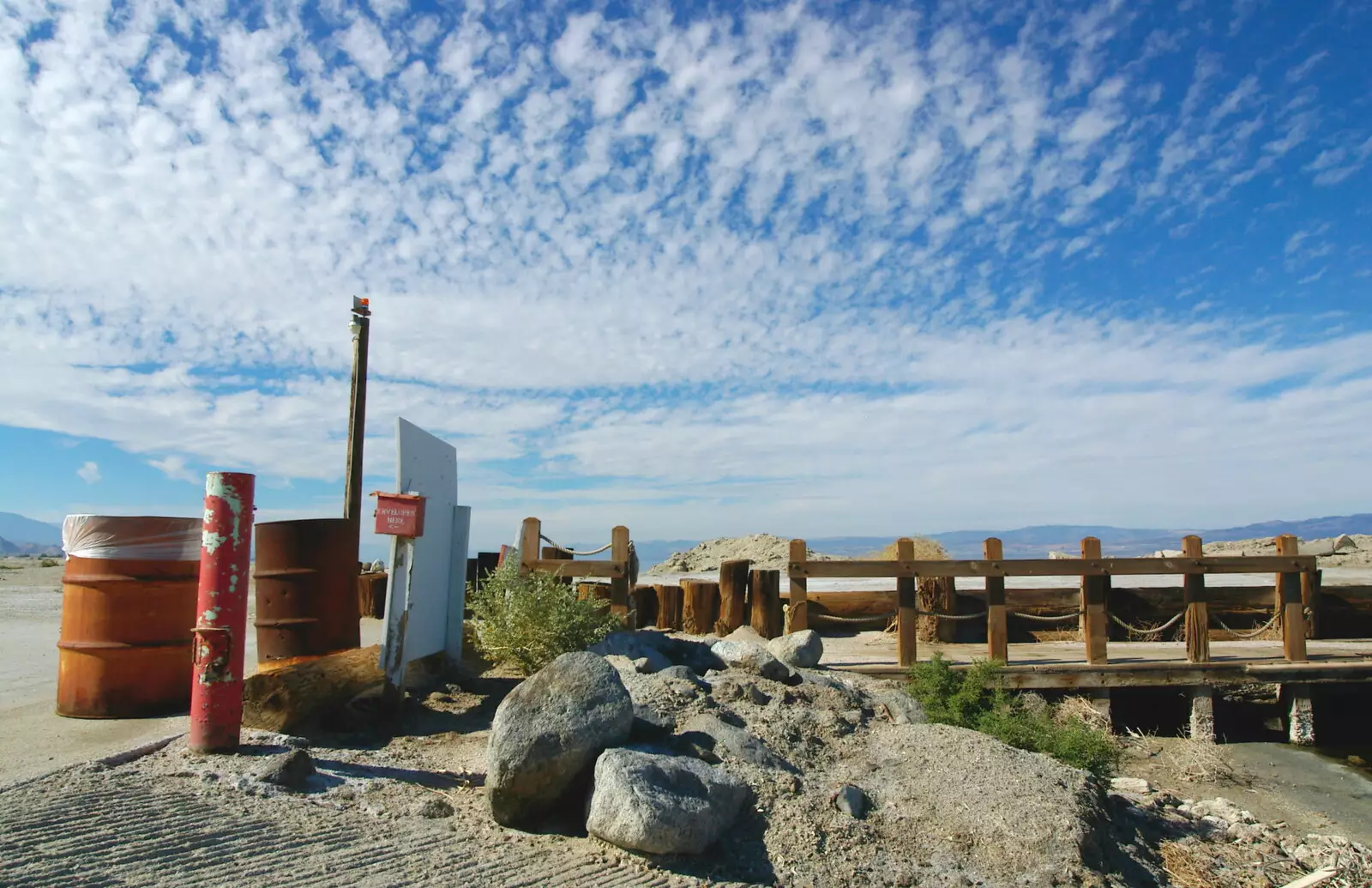 The top of the pier, from California Desert 2: The Salton Sea and Anza-Borrego to Julian, California, US - 24th September 2005