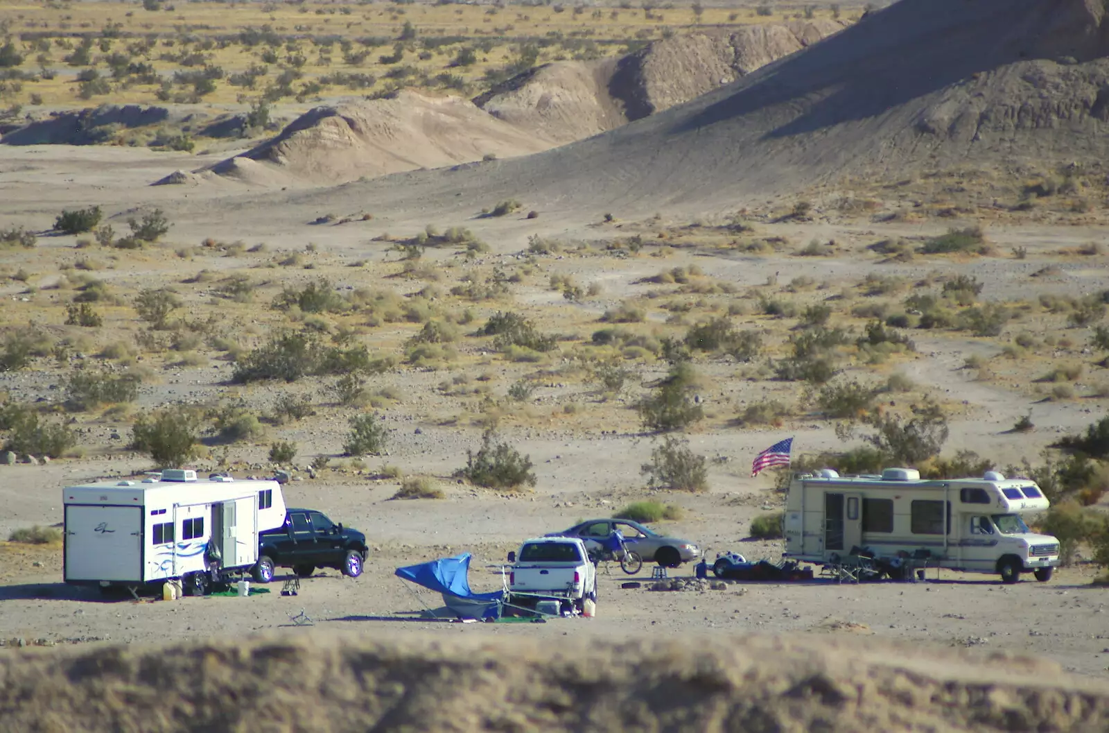 An RV camp out in the desert, from California Desert 2: The Salton Sea and Anza-Borrego to Julian, California, US - 24th September 2005