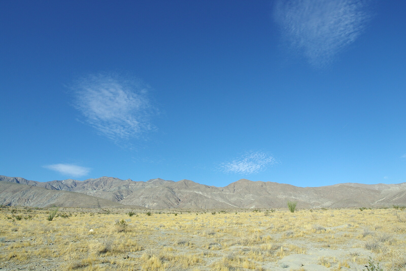 Some nice clouds which look like dots on dice from California Desert 2: The Salton Sea and Anza-Borrego to Julian, California, US - 24th September 2005