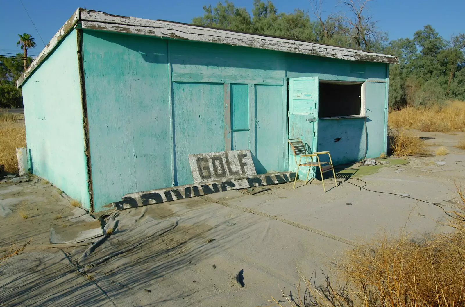 An abandoned golf shop in Borrego Springs, from California Desert 2: The Salton Sea and Anza-Borrego to Julian, California, US - 24th September 2005