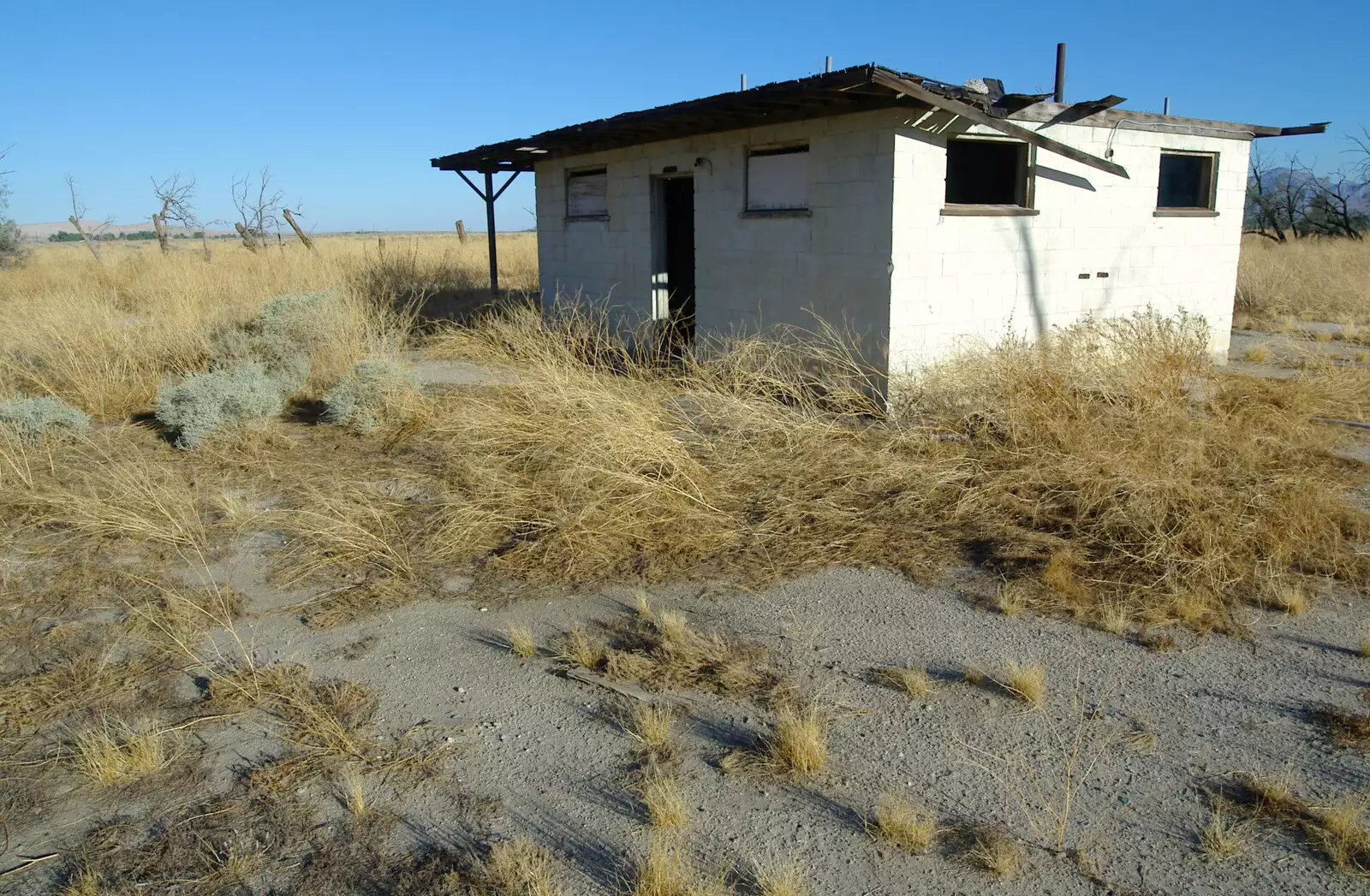 Another nearby derelict building, from California Desert 2: The Salton Sea and Anza-Borrego to Julian, California, US - 24th September 2005