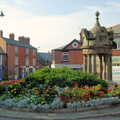 A Trip Around Macclesfield and Sandbach, Cheshire - 10th September 2005, Monument on the roundabout on the way to Wheelock (and school)