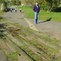 Disused Cambridge Railway, Milton Road, Cambridge - 28th October 2005, Dan stands where the tracks cross a path