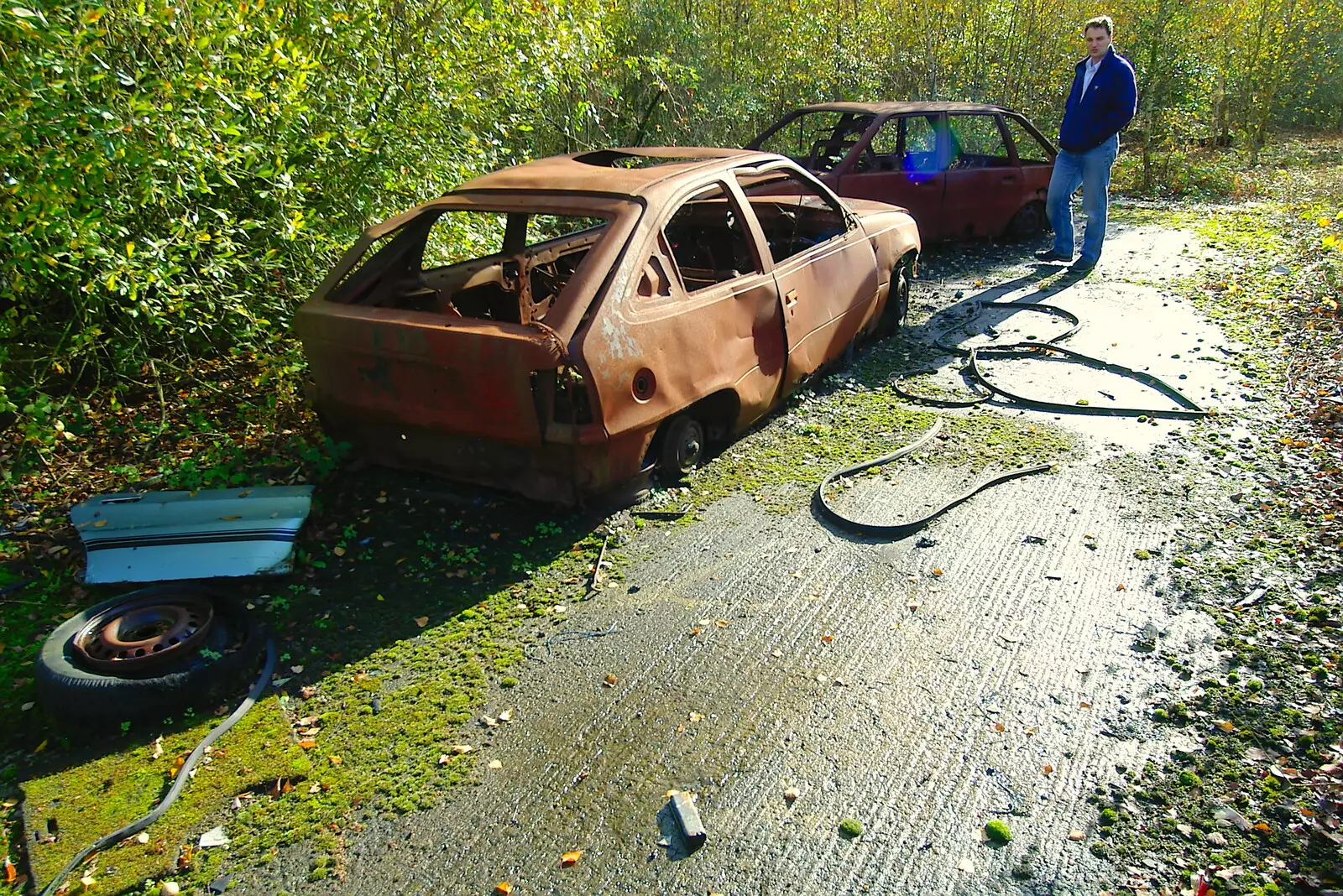 Someone has torched a Vauxhall Astra, from Disused Cambridge Railway, Milton Road, Cambridge - 28th October 2005