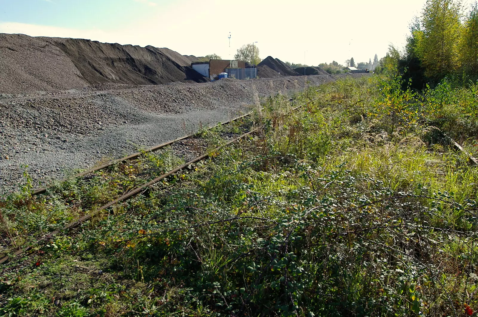 An aggregate storage site, from Disused Cambridge Railway, Milton Road, Cambridge - 28th October 2005