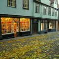 CISU Networks and Autumn Leaves at Norwich Cathedral, Eye and Norwich - 29th October 2005, A warm glow from a shop