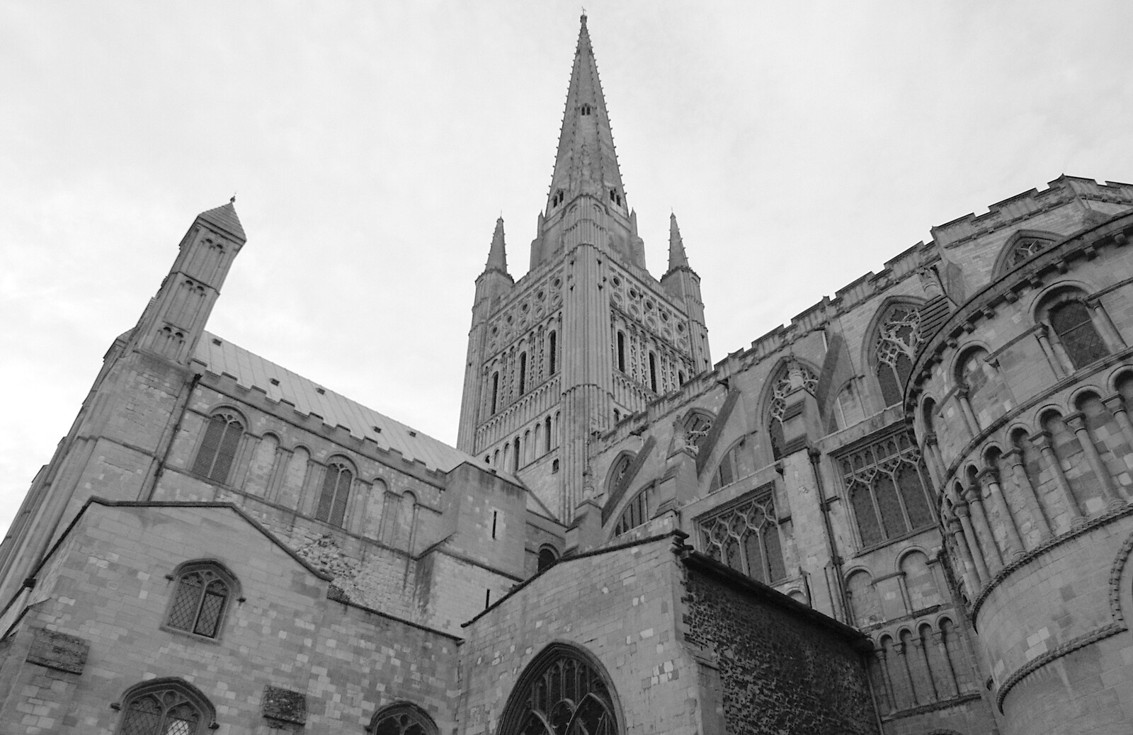 Looking up at the spire from CISU Networks and Autumn Leaves at Norwich Cathedral, Eye and Norwich - 29th October 2005