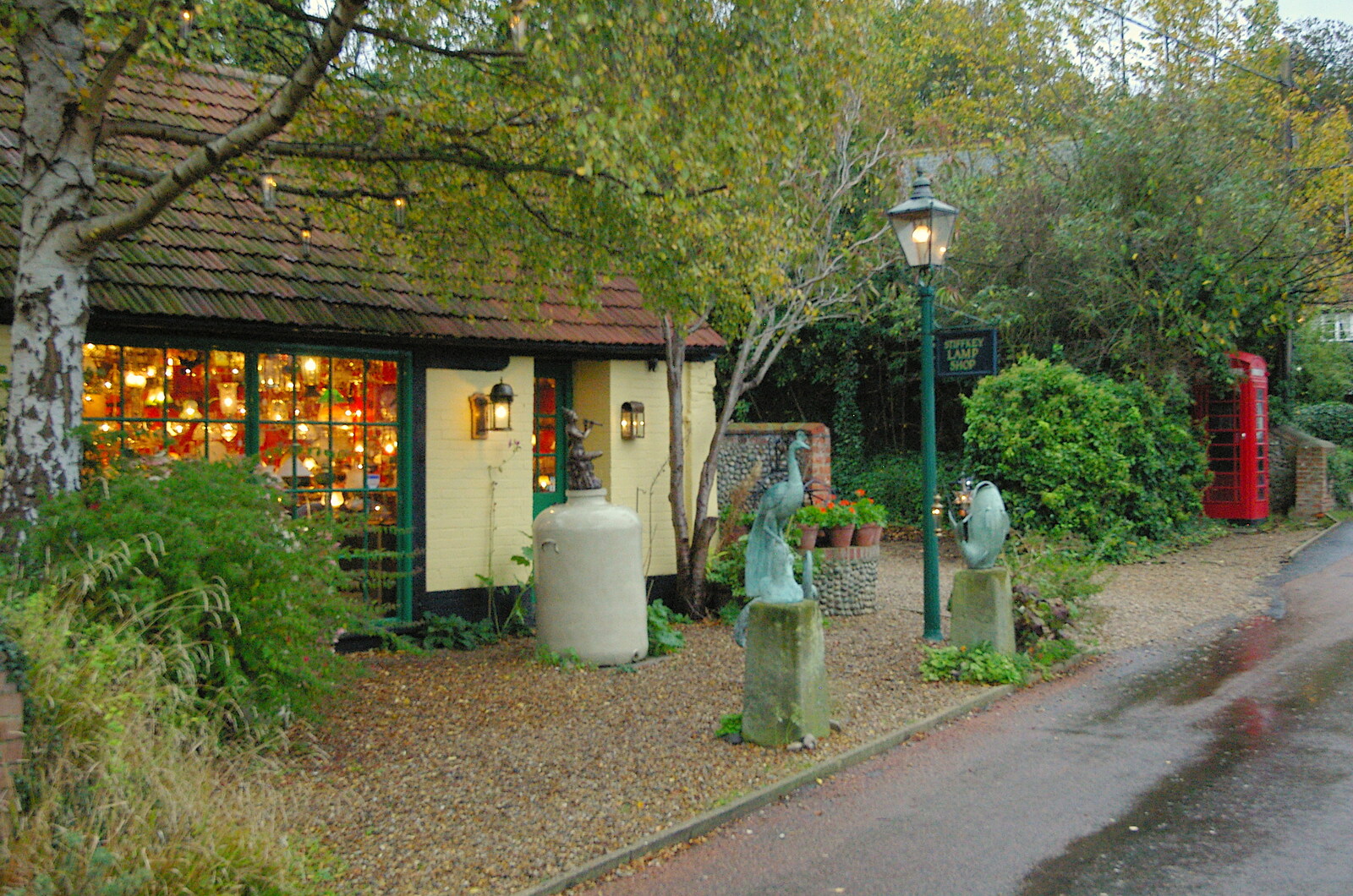 The Stiffkey Light Shop again from Mother, Mike and the Stiffkey Light Shop, Cley and Holkham - 6th November 2005