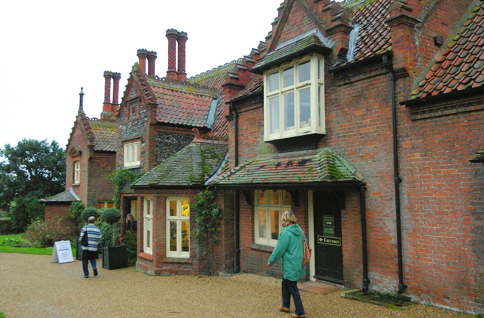 Holkham Hall's shop/ticket office from Mother, Mike and the Stiffkey Light Shop, Cley and Holkham - 6th November 2005