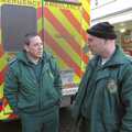 Gov and his colleague chat in Mere Street, USA Chicken Catches Fire: Gov and the Ambulance, Diss, Norfolk - 19th November 2005