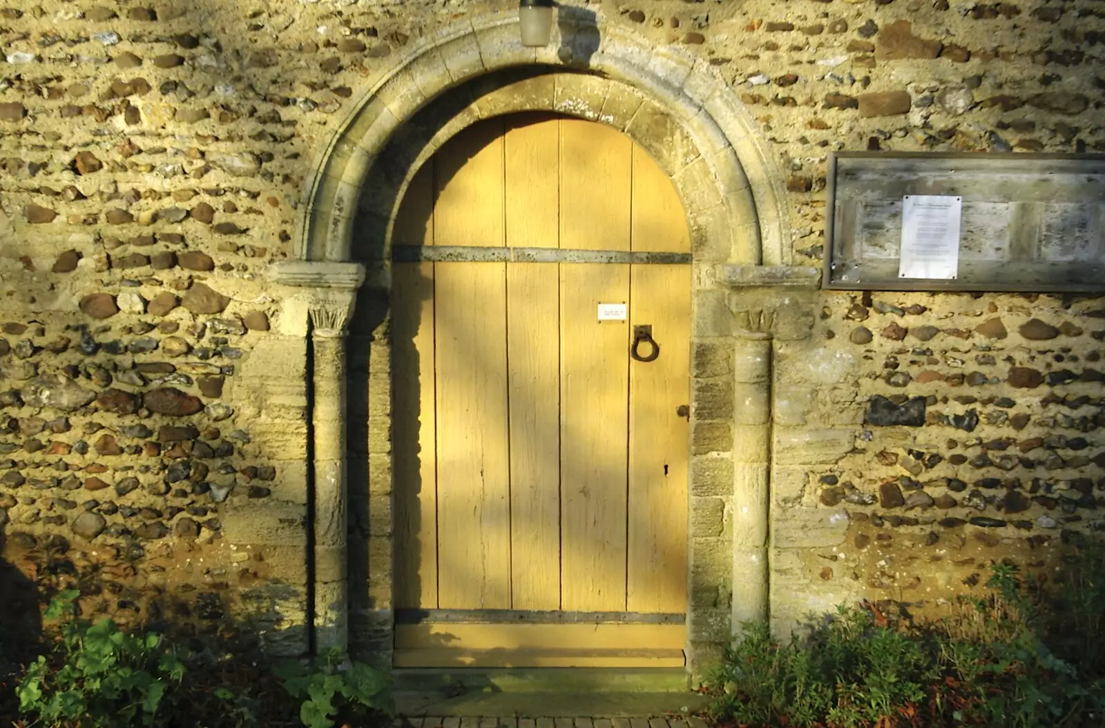 A Mediaeval arch, from Thornham Walled Garden, and Bob Last Leaves the Lab, Cambridge - 20th November 2005