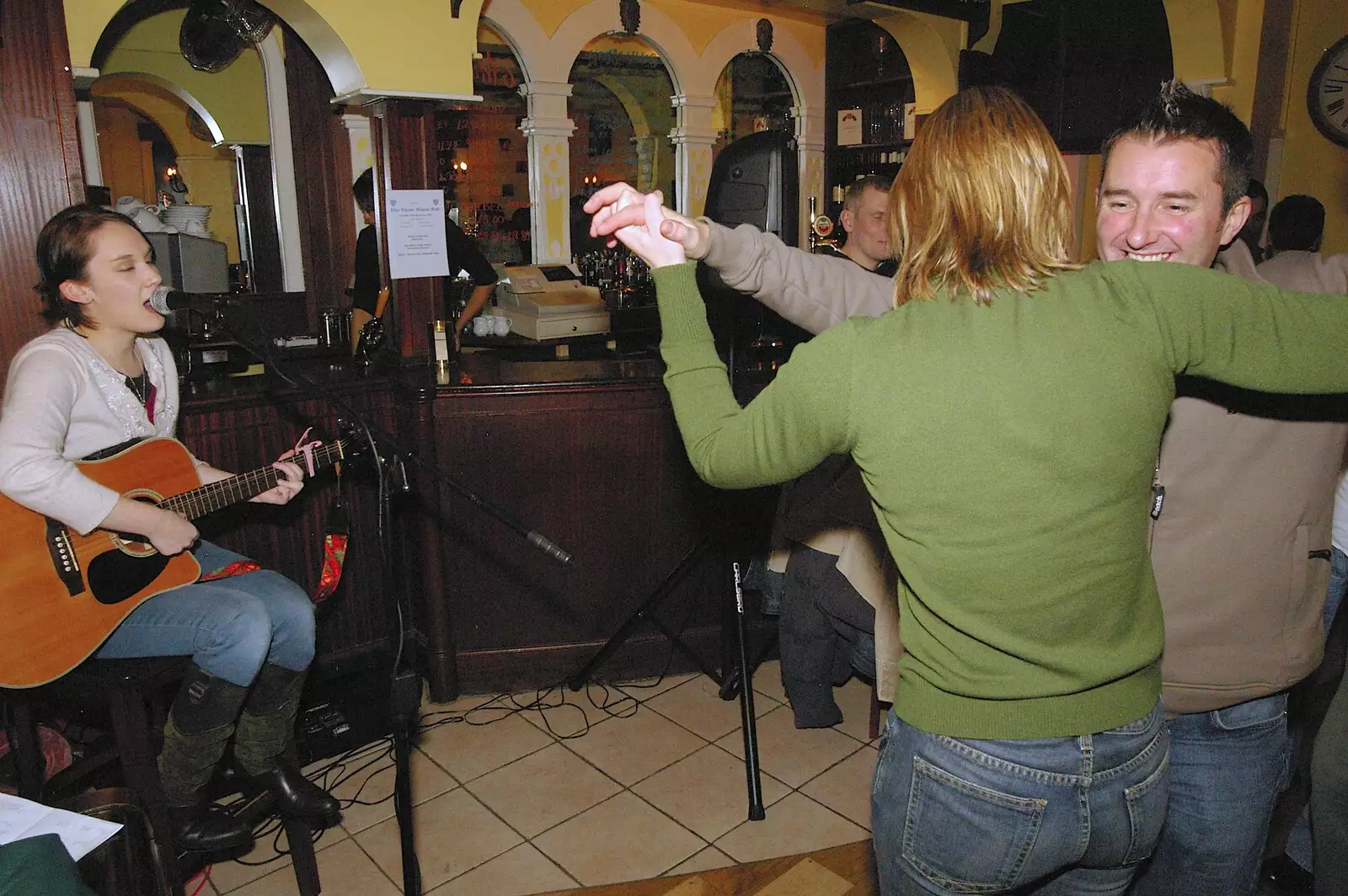 Dancing to Alex Hill, from Most Haunted, and Music at Bar 13 and the Cherry Tree, Mellis - 26th November 2005