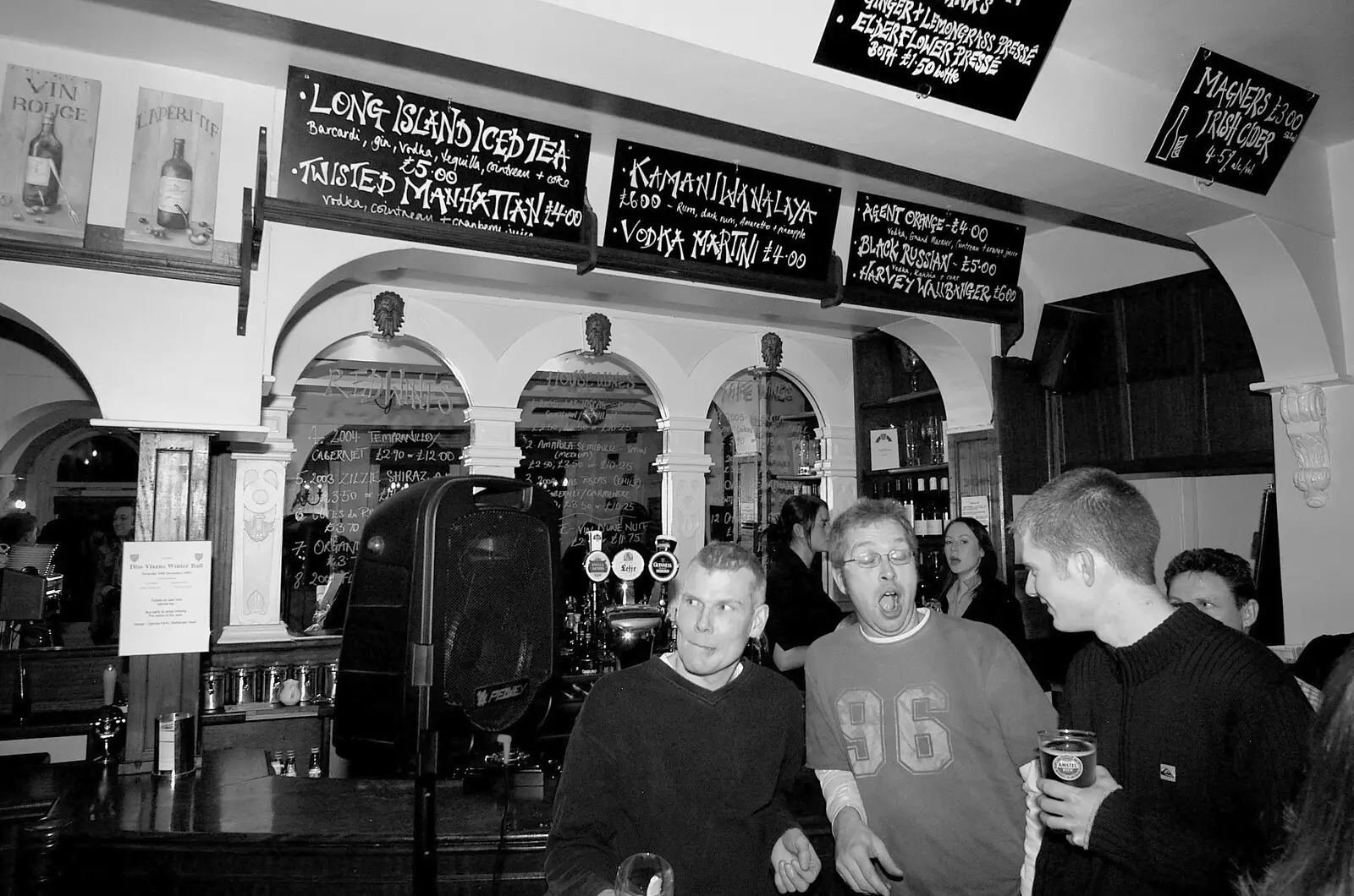 Marc does a massive yawn, from Most Haunted, and Music at Bar 13 and the Cherry Tree, Mellis - 26th November 2005