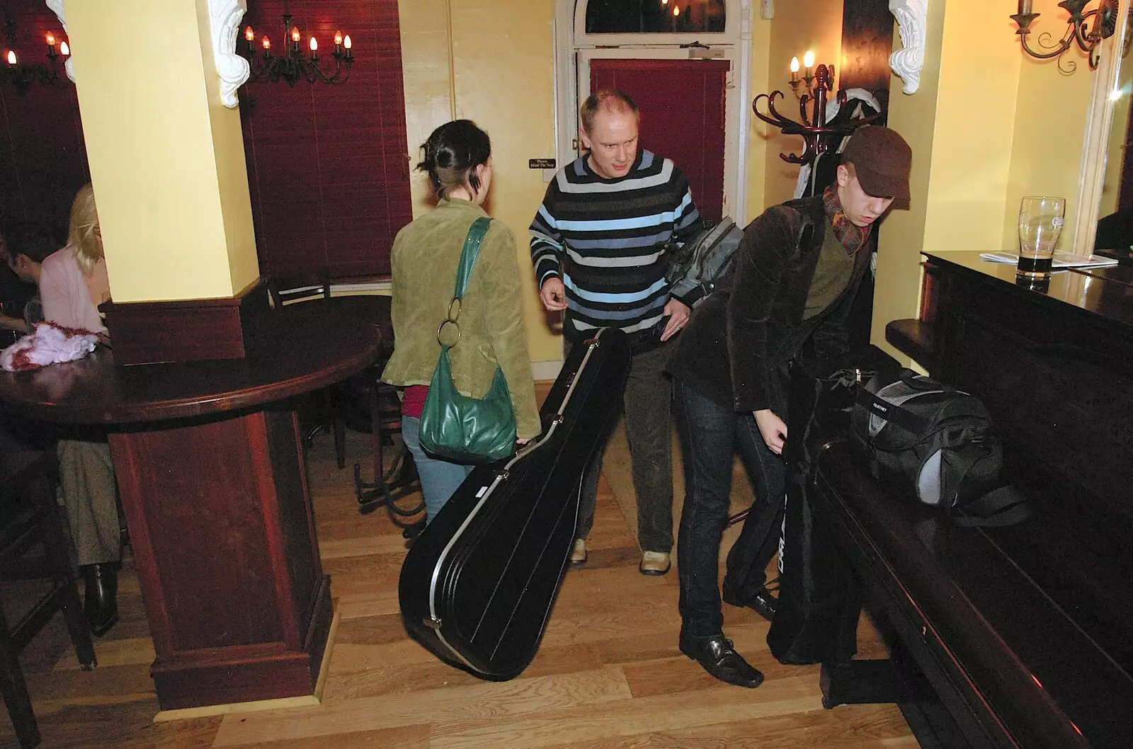 Craig Hill helps pack up, from Most Haunted, and Music at Bar 13 and the Cherry Tree, Mellis - 26th November 2005