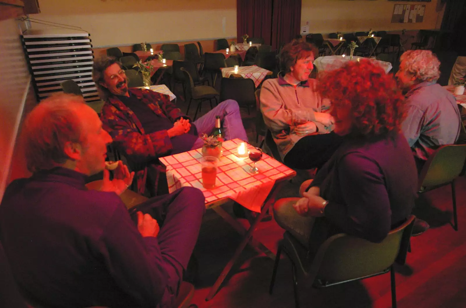 The band hangs out and eats early mince pies, from The BBs' Rock'n'Roll Life, Kenninghall, Norfolk - 2nd December 2005